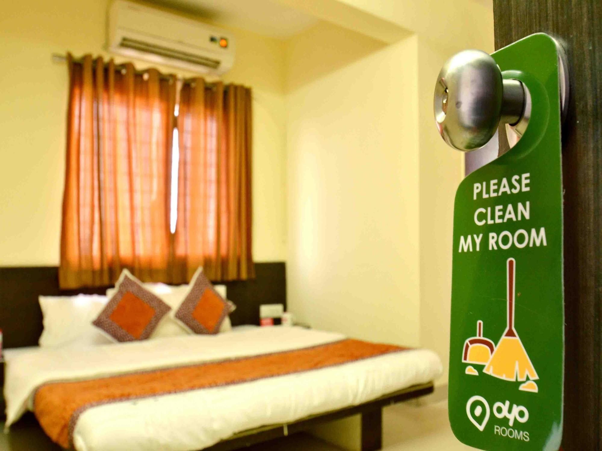 Hotel Vijay Nagar Indore Eksteriør bilde