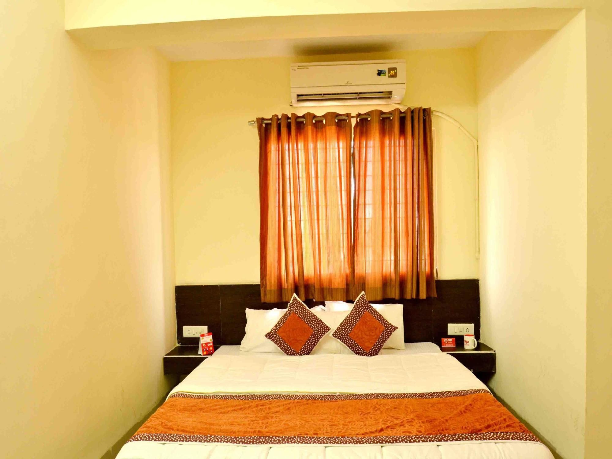 Hotel Vijay Nagar Indore Eksteriør bilde