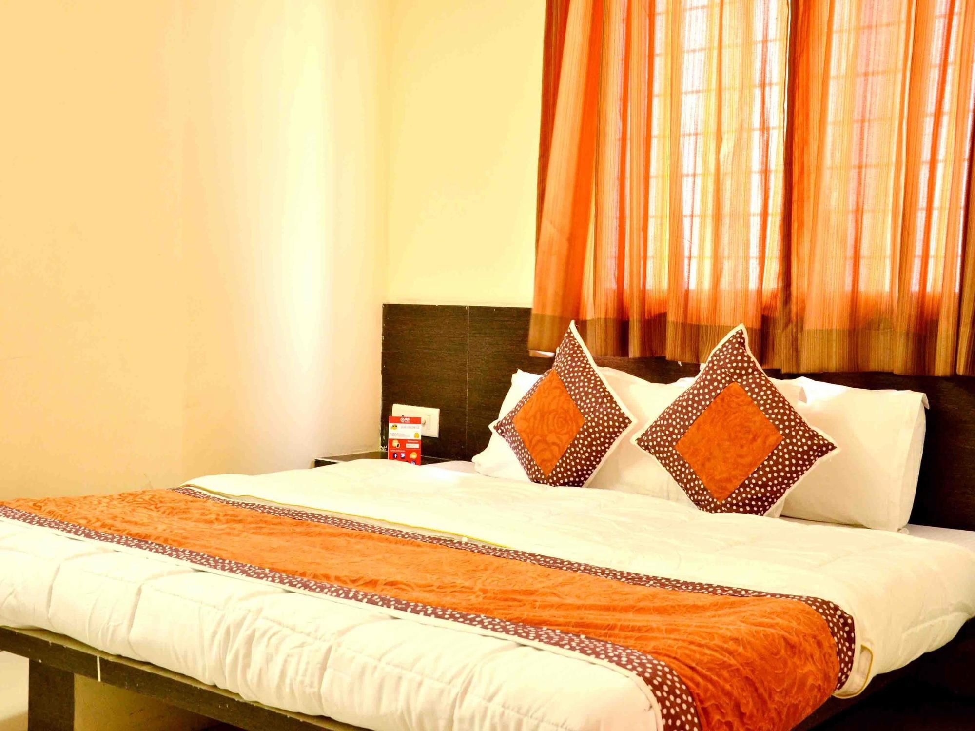 Hotel Vijay Nagar Indore Eksteriør bilde