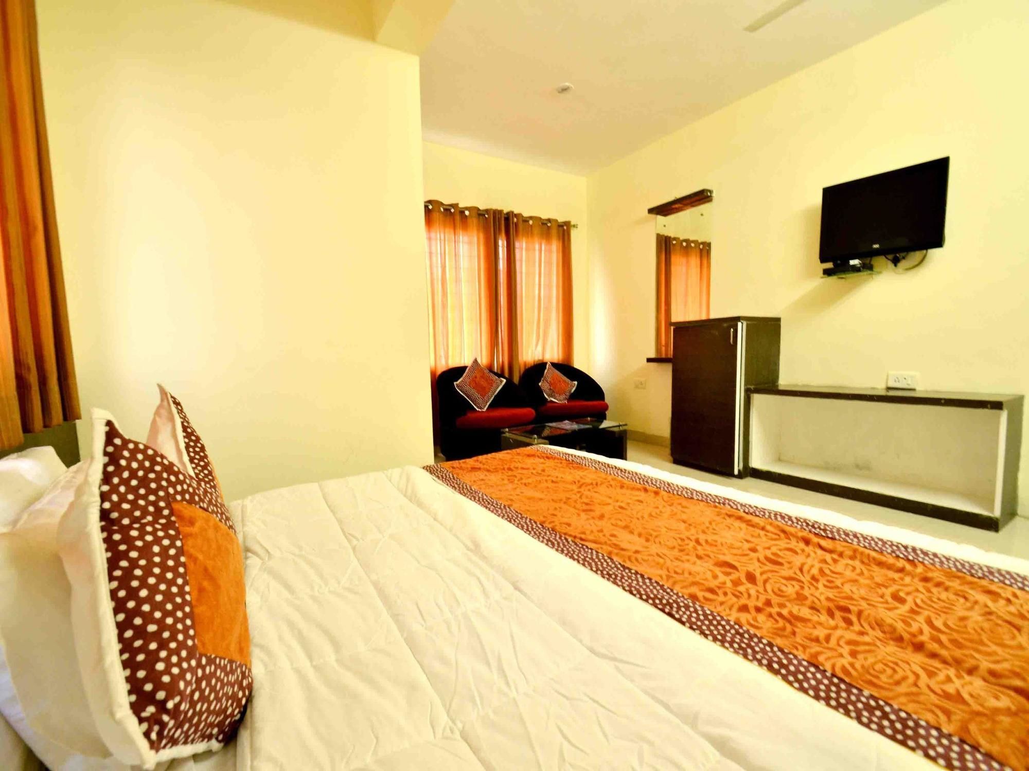 Hotel Vijay Nagar Indore Eksteriør bilde