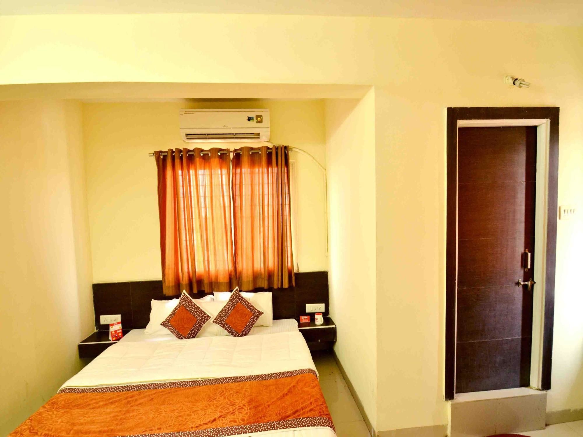 Hotel Vijay Nagar Indore Eksteriør bilde