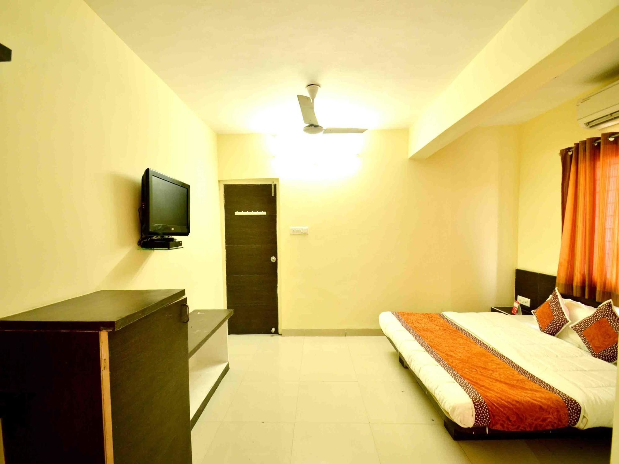 Hotel Vijay Nagar Indore Eksteriør bilde